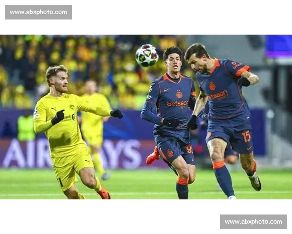 欧冠激战再起豪门争锋球迷热议最新赛况